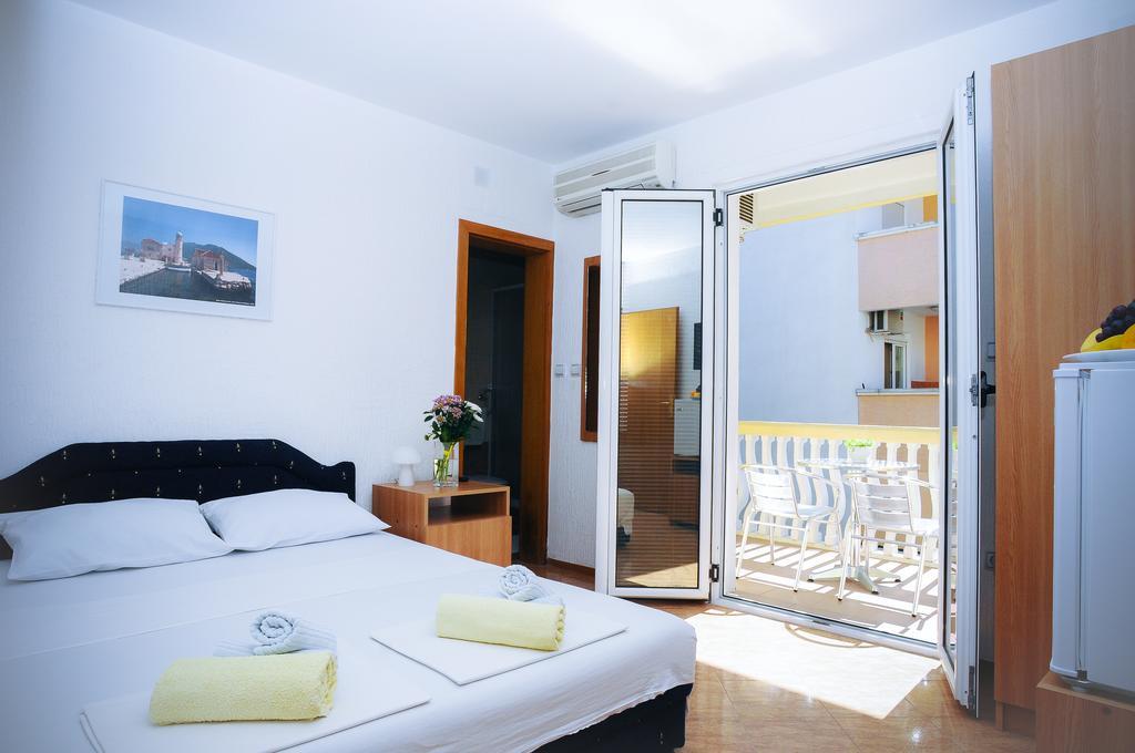 Budva Inn Guest House Bilik gambar