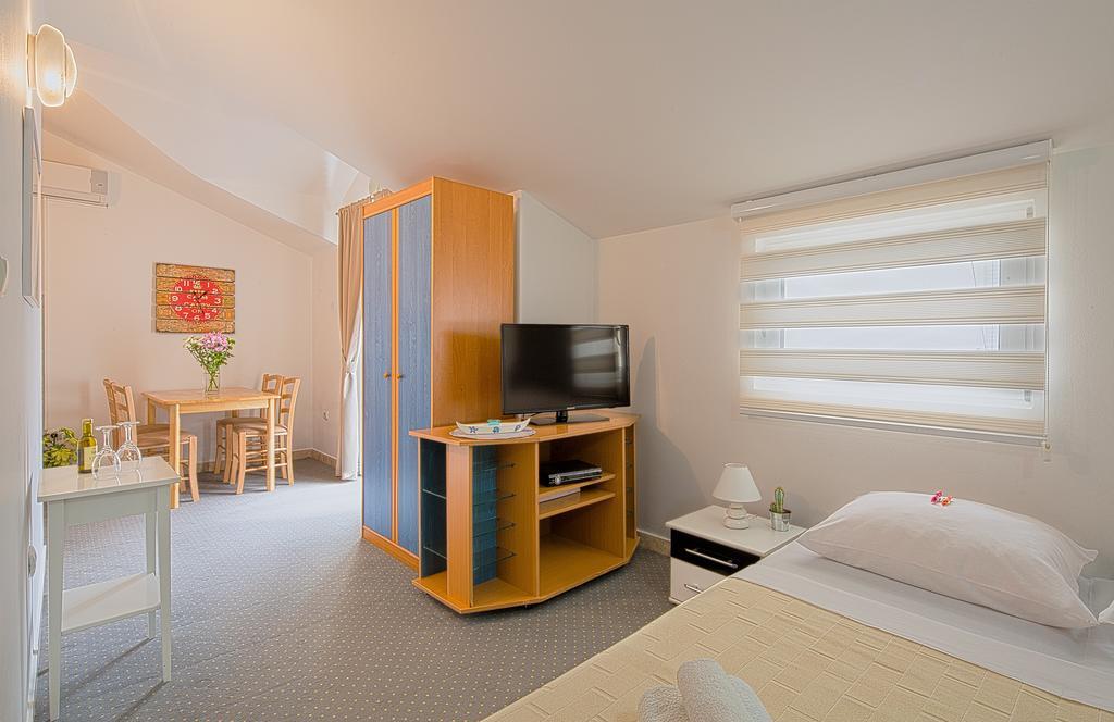 Budva Inn Guest House Luaran gambar